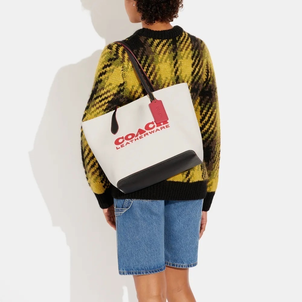 Authentic ✨Coach Kia Tote 👜 - Picture 9 of 9